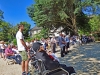 Besucher_Gottesdienst_Muschel_Kurpark_Pfarrfest_St._Peter_2018[1]